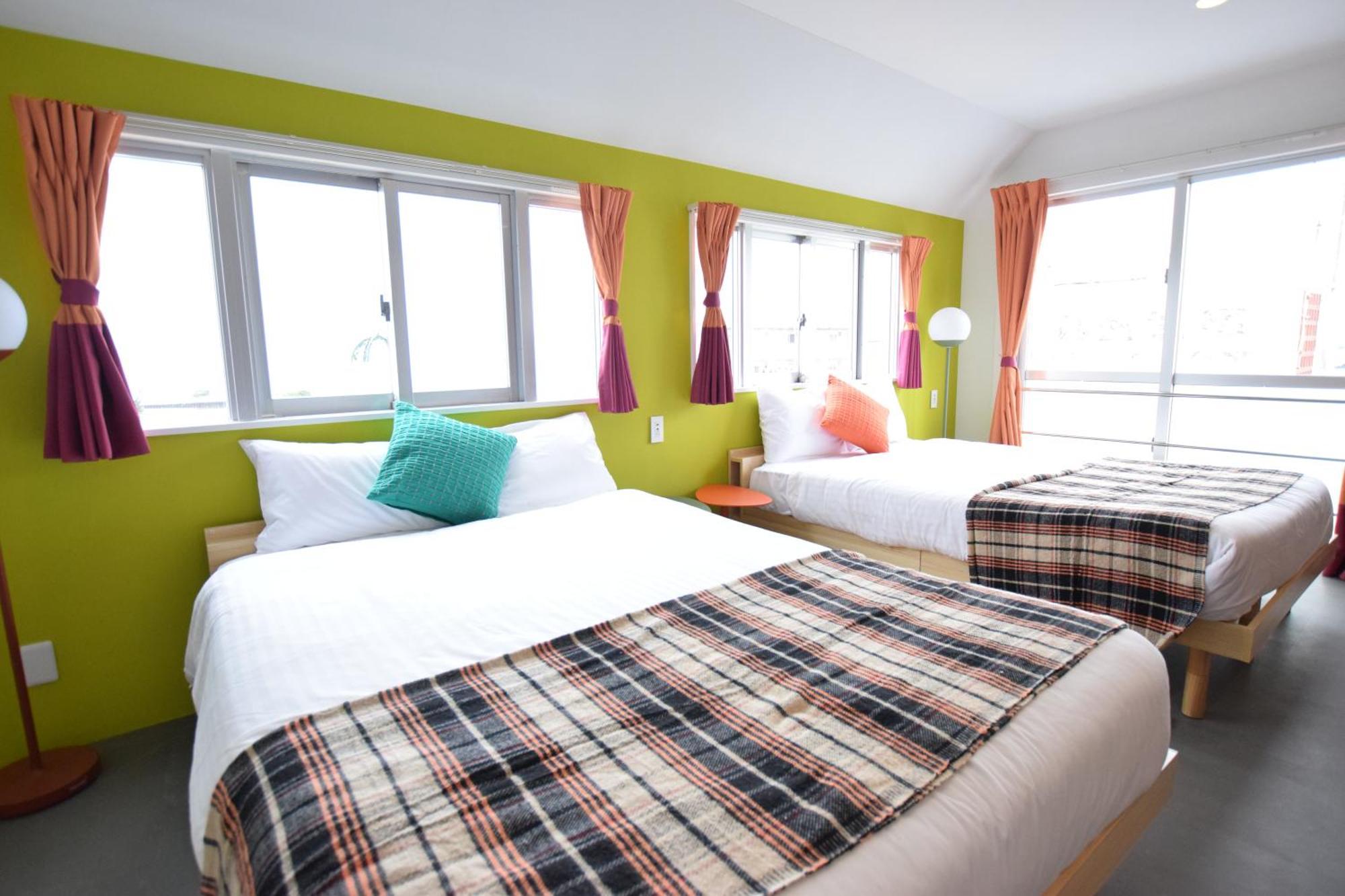 Breaky Hotel Chatan Luaran gambar