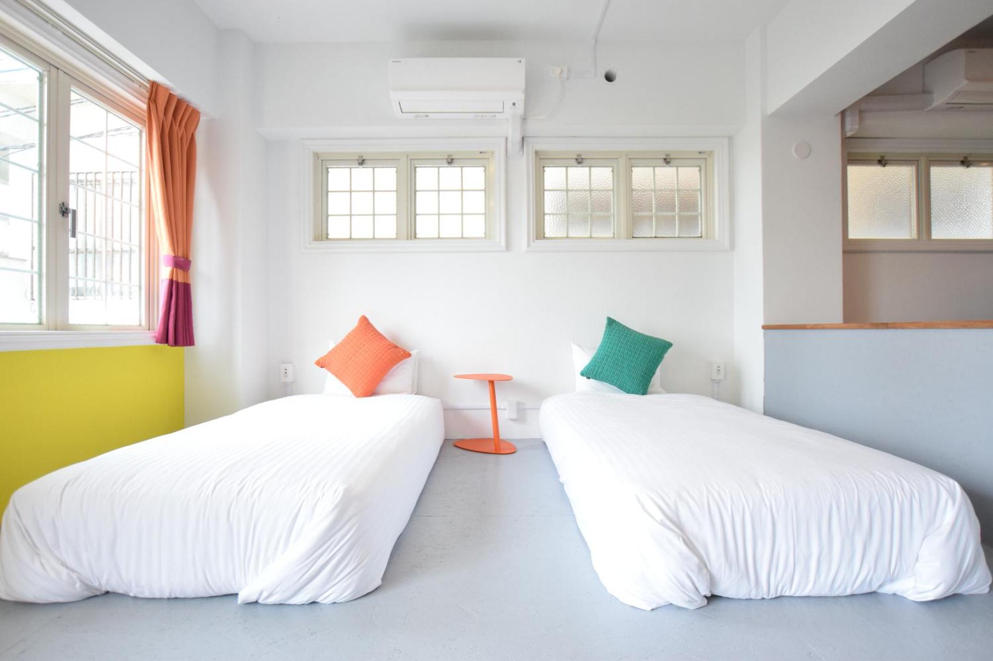Breaky Hotel Chatan Luaran gambar